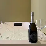 George's Suite&spa With Parking アパート