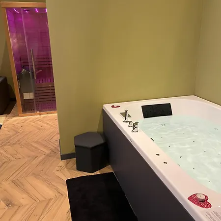 George's Suite&spa With Parking Como