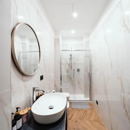 George's Suite&spa With Parking * كومو