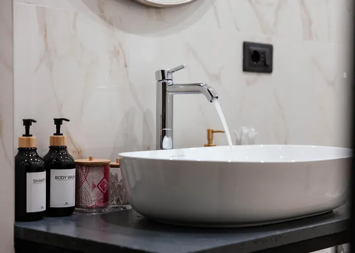 George's Suite&spa With Parking